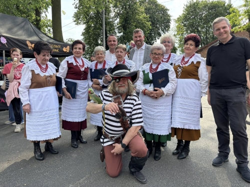 Zdjęcie do aktualności: Majówka z GOK-iem - wyjątkowe święto kultury i wspólnej integracji wiecej